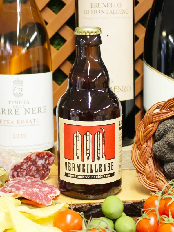 Bouteille de bière ambrée Vermeilleuse de la Brasserie de la Pièce